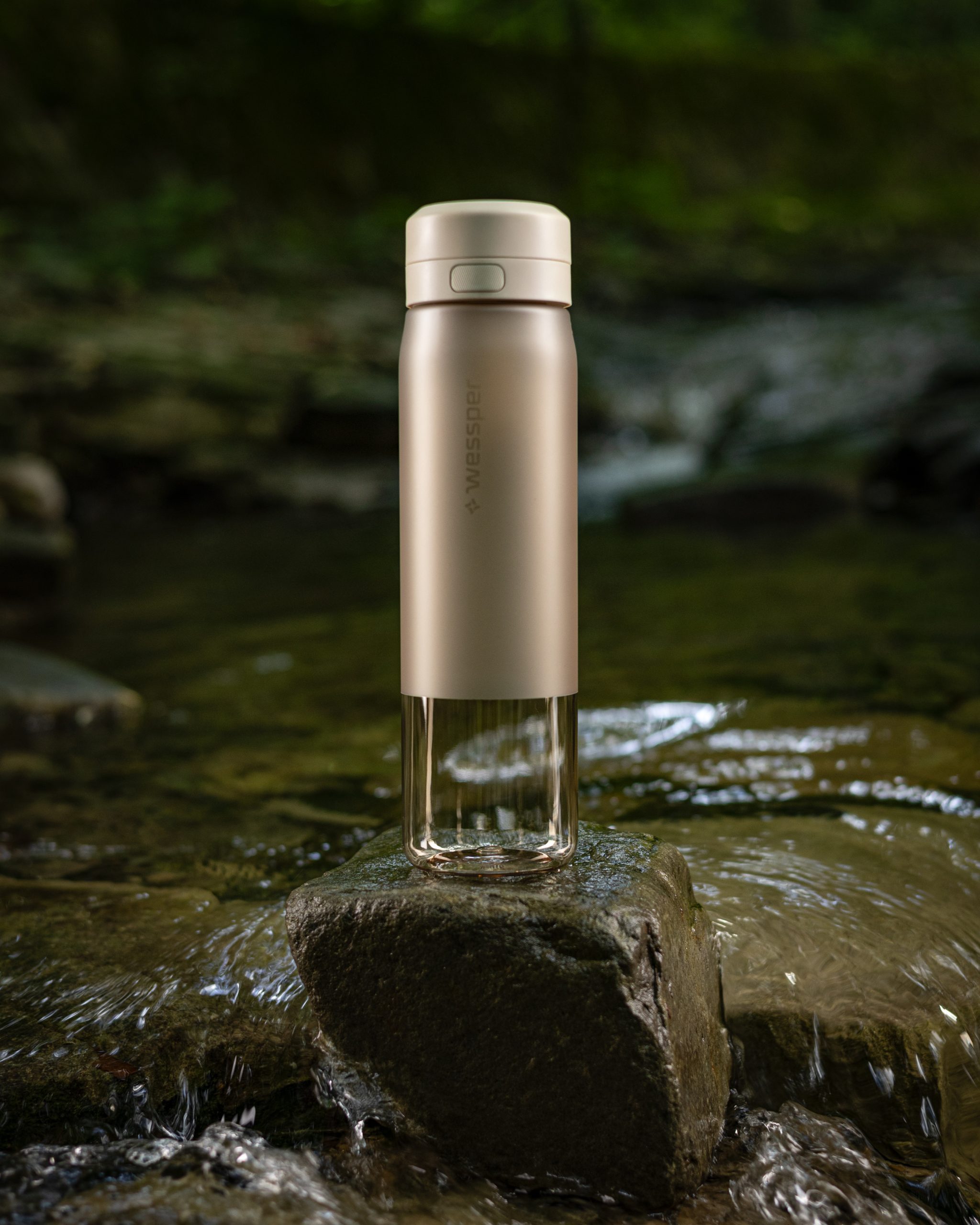 Butelka filtrująca Wessper B2 TRITAN™ Actitex™ 1000 ml Butelka filtrująca Wessper B2 TRITAN™ Actitex™ 1000 ml