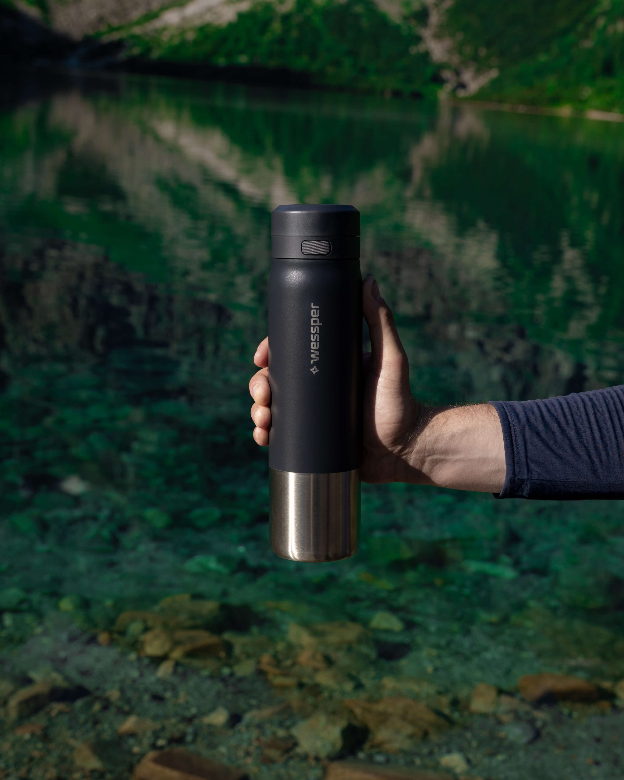 Butelka filtrująca Wessper B2 STAINLESS STEEL Actitex™ 1000 ml Butelka filtrująca Wessper B2 STAINLESS STEEL Actitex™ 700 ml