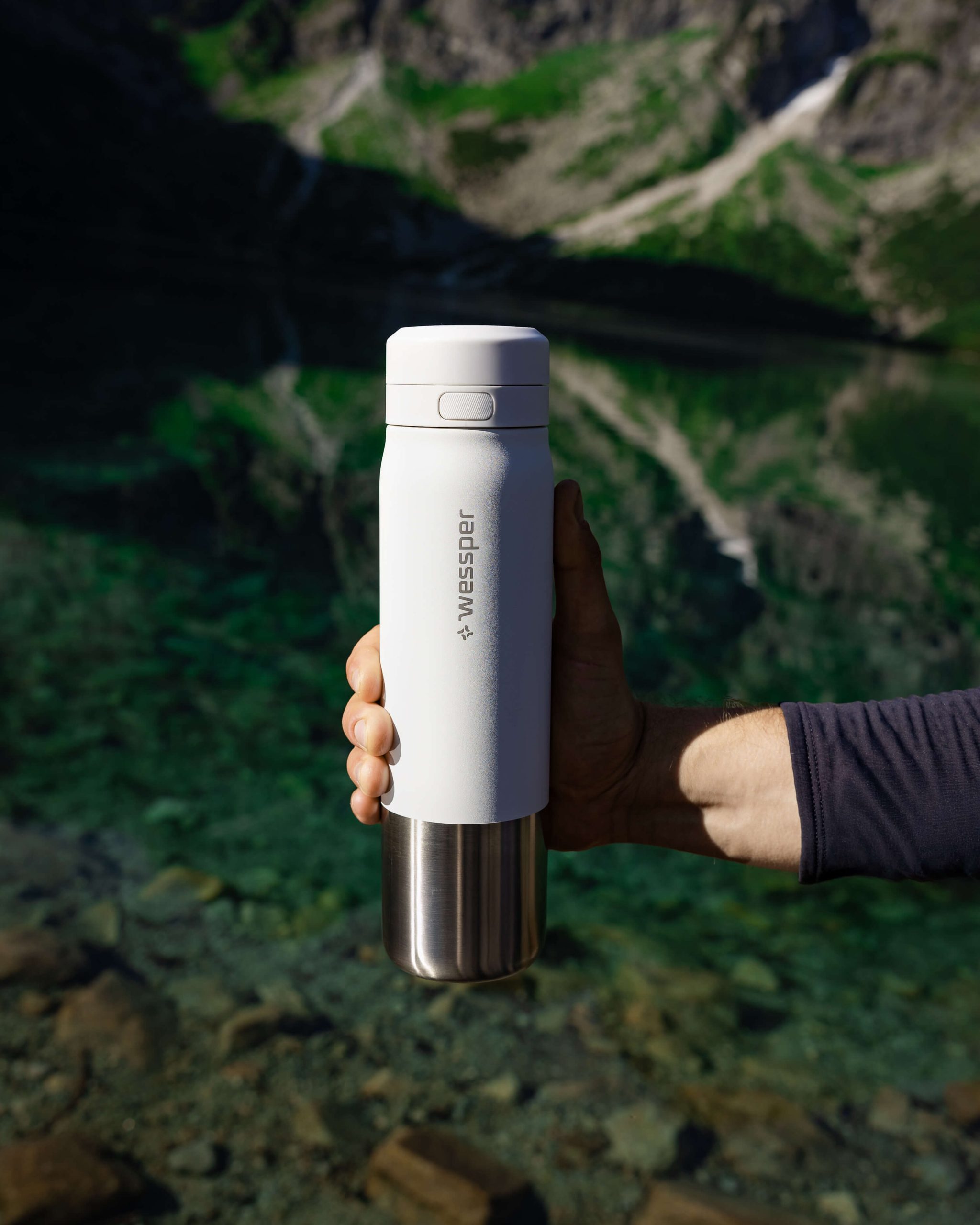 Butelka filtrująca Wessper B2 STAINLESS STEEL Actitex™ 1000 ml Butelka filtrująca Wessper B2 STAINLESS STEEL Actitex™ 700 ml