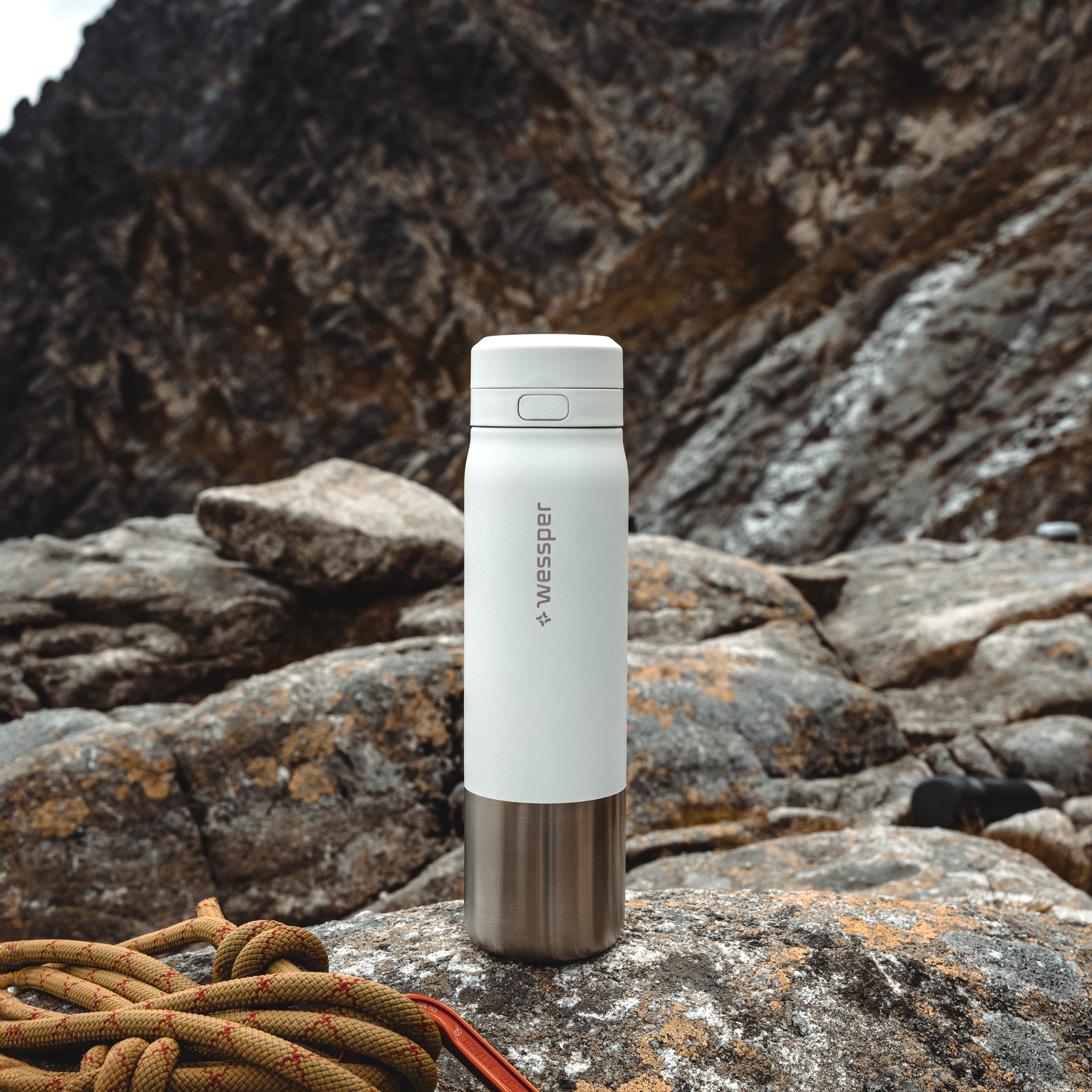 Butelka filtrująca Wessper B2 STAINLESS STEEL Actitex™ 1000 ml Butelka filtrująca Wessper B2 STAINLESS STEEL Actitex™ 1000 ml