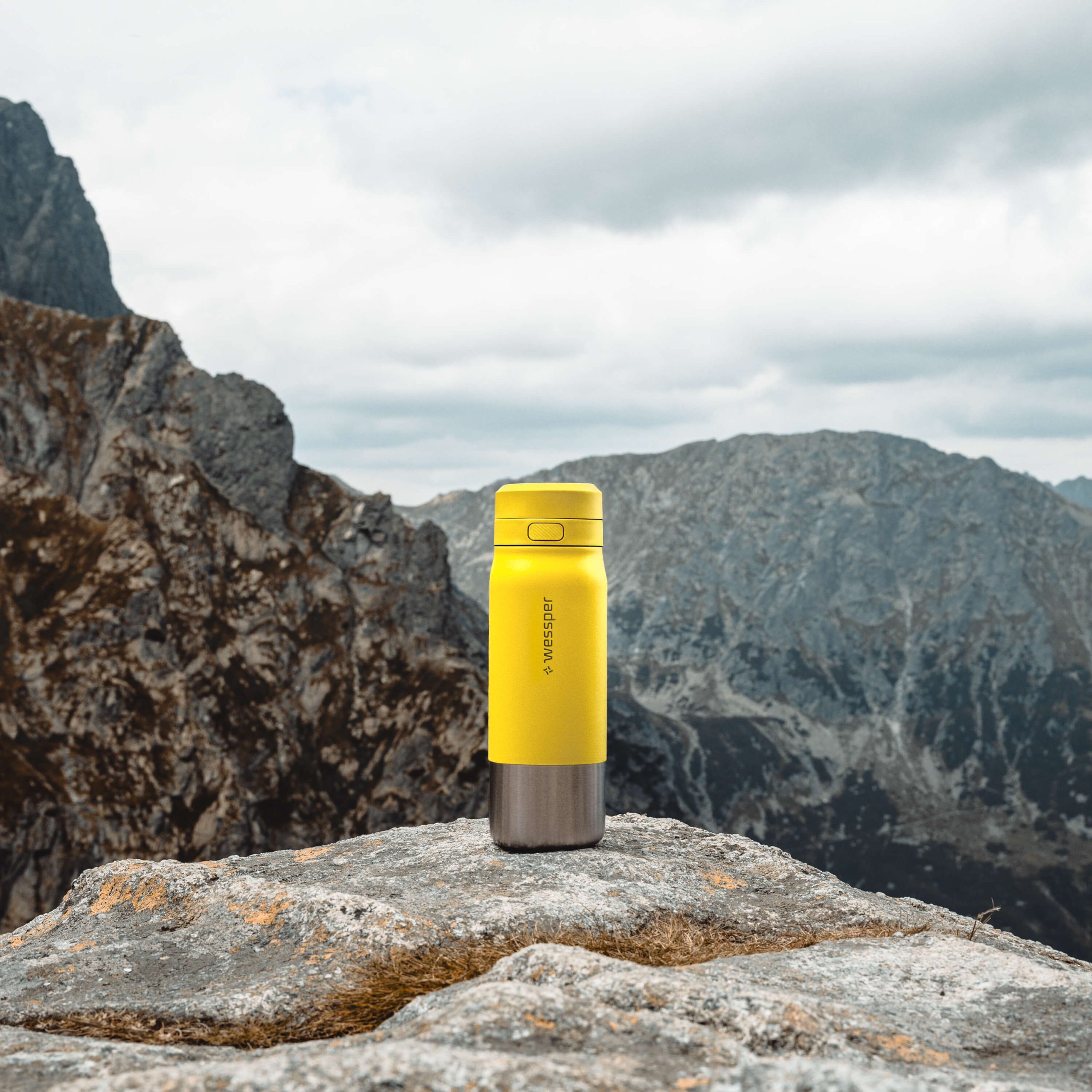 Butelka filtrująca Wessper B2 STAINLESS STEEL Actitex™ 700 ml Butelka filtrująca Wessper B2 STAINLESS STEEL Actitex™ 700 ml